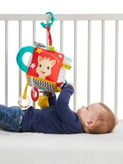 Grand Cube D'Activités Sophie La Girafe - VULLI Multicolore - Sophie La Girafe -Enfants Meubles Magasin grand cube dactivites sophie la girafe vulli 4