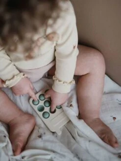 Pop-it Téléphone - MUSHIE Rose - Mushie -Enfants Meubles Magasin pop it telephone mushie 2